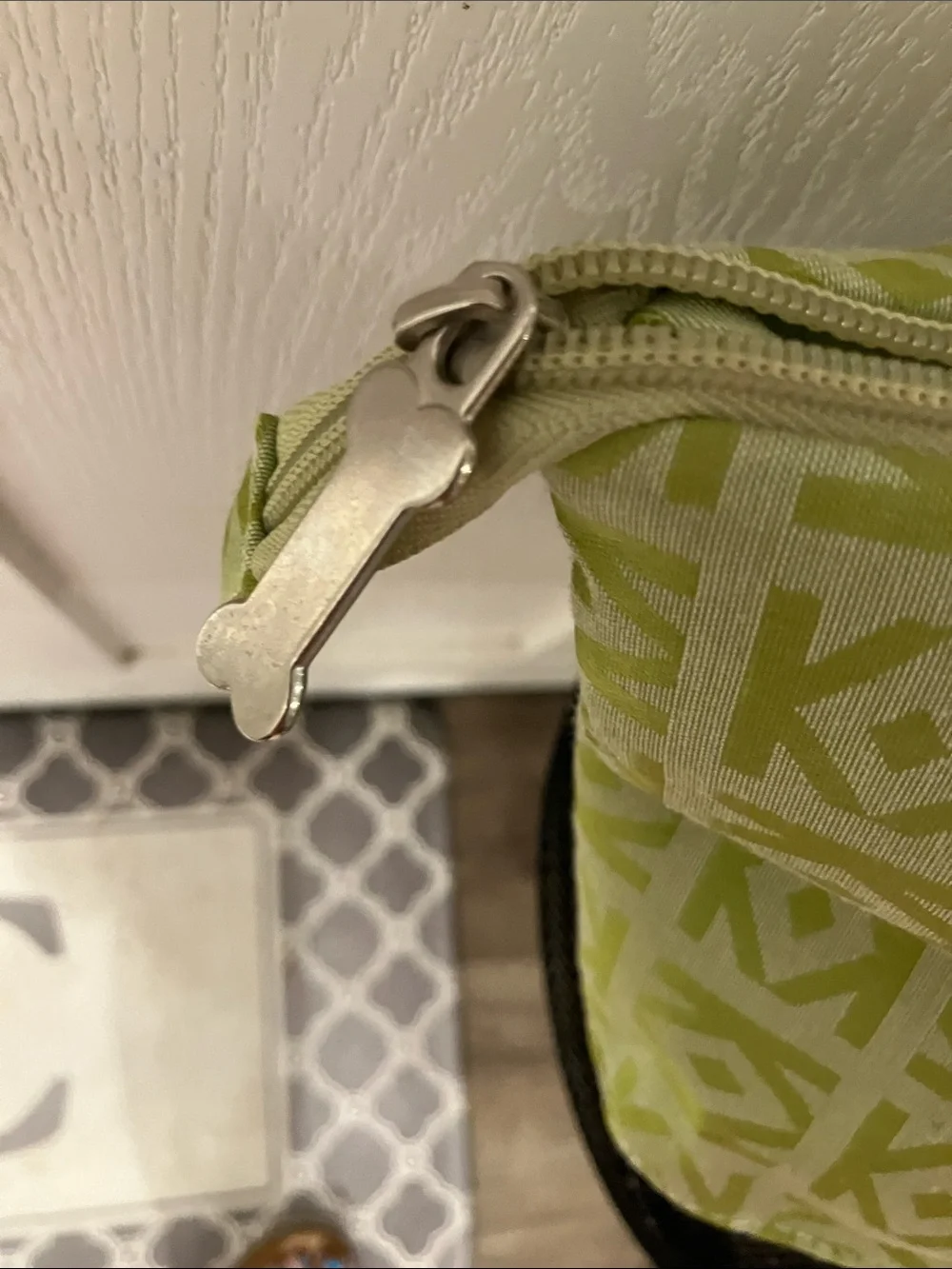 Pack n pawsLime Green dogTote with Front Zip Pocket